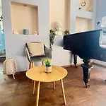 Отель Sunny 3*